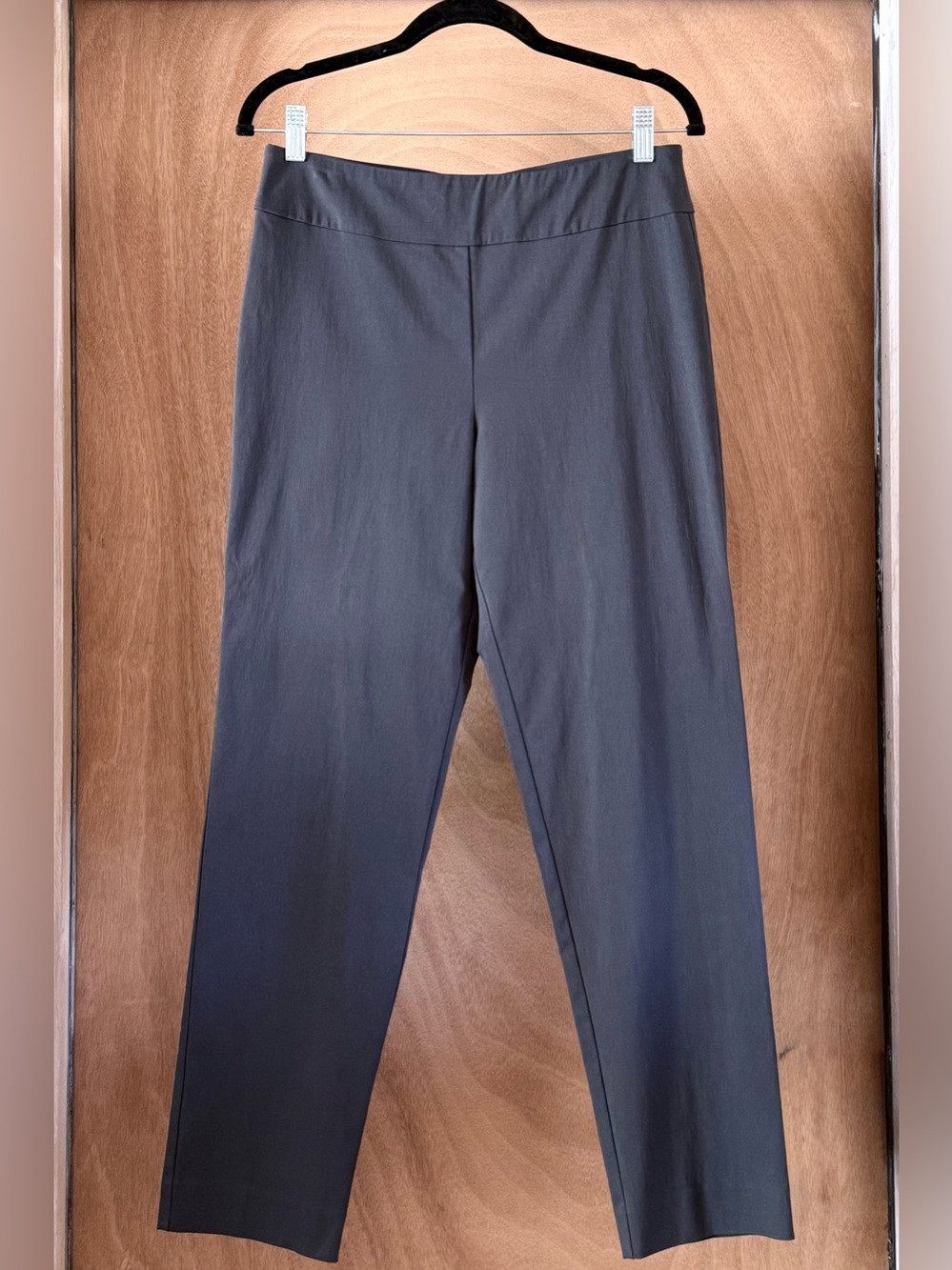 Krazy Larry Pull On Ankle Pants Gray Slimming Women’s 12 USA